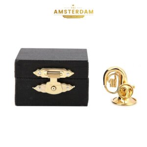 Broche en forme d'instruments de musique 40 27 1